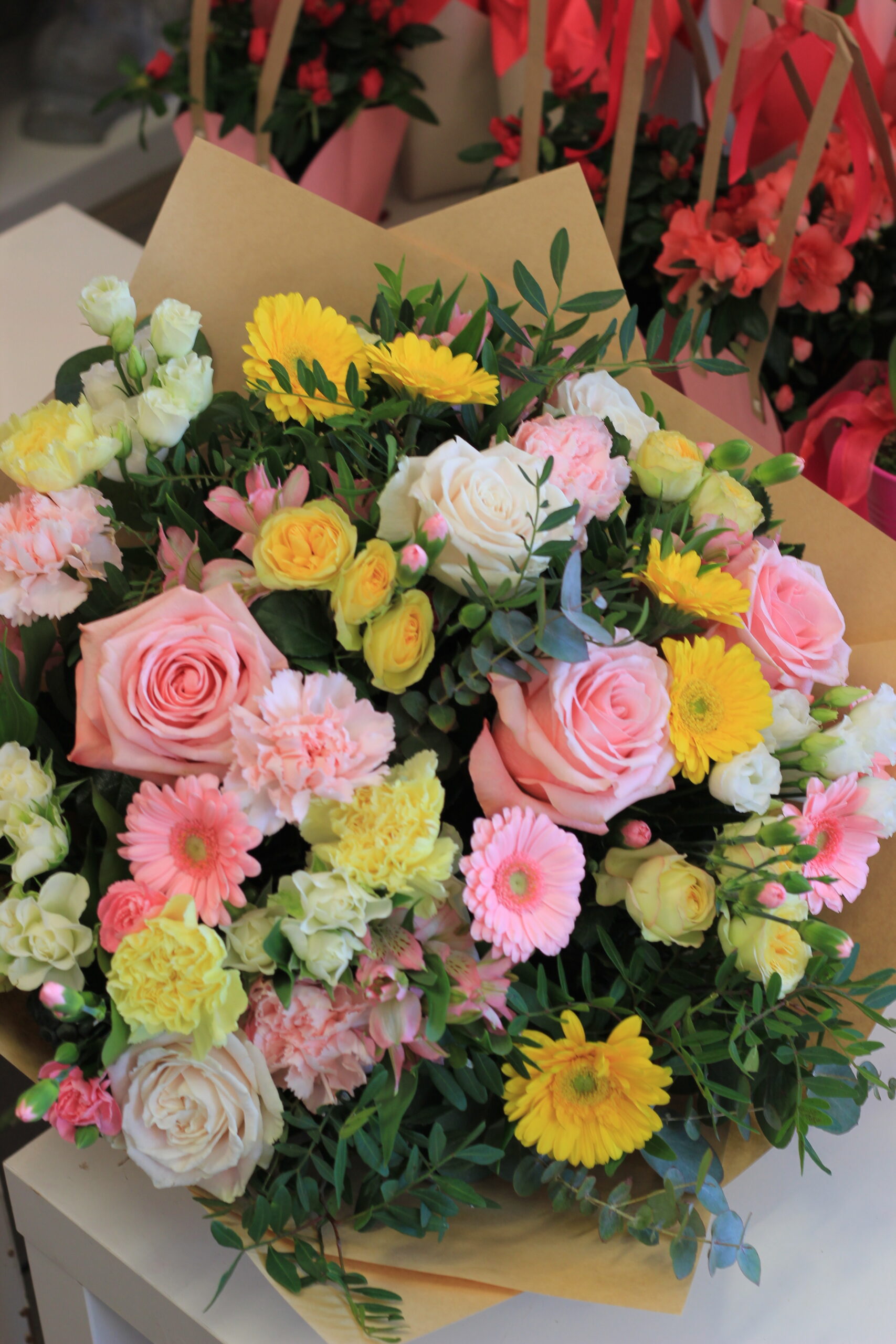 Rózsaszín, sárga csokor